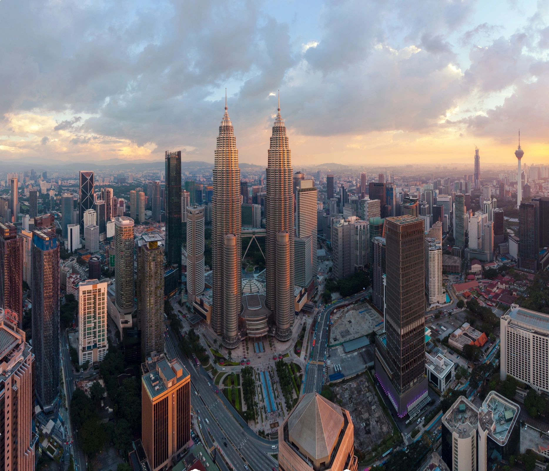 Kuala Lumpur skyline near hotel district